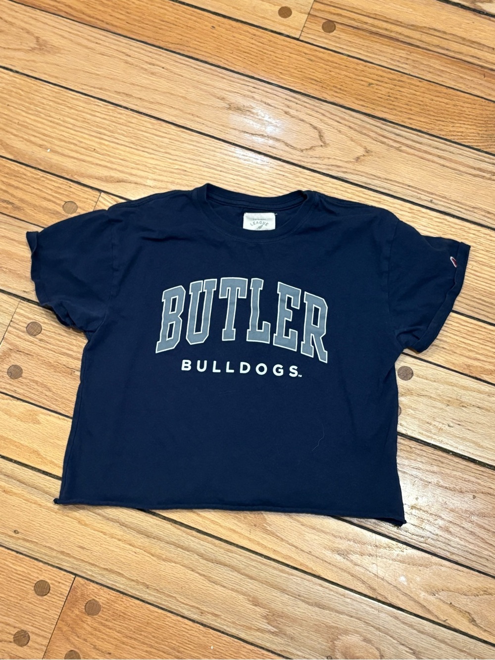 SOLD Butler Bulldogs Cropped Cotton Graphic Tee size small
